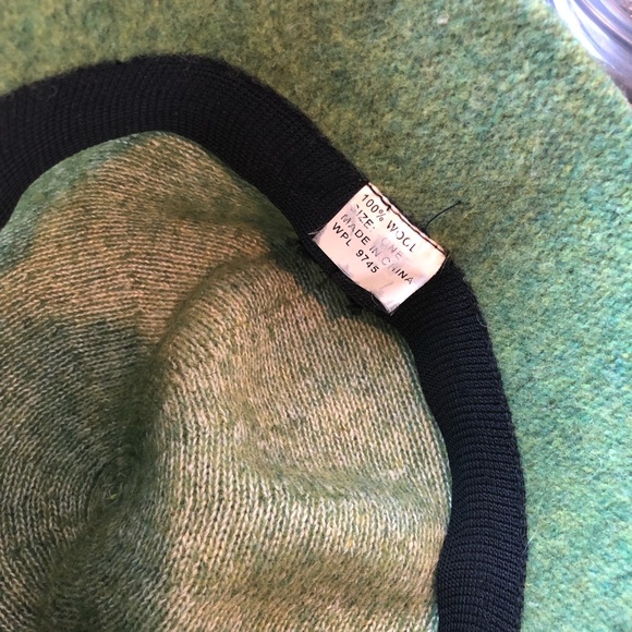 ✨ VINTAGE Wool Bucket Hat w Appliqué and beads - Picture 4 of 5